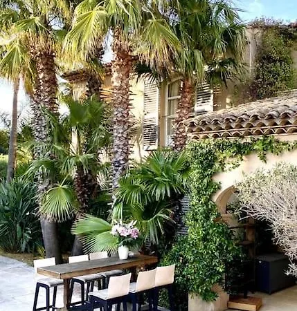 Charming With Pool Vakantiehuis